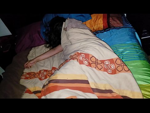 ❤️ Өгөй баласы өгөй энесин уктап жатканда урушат. Секс видео ky.allo-sex.ru ️❤