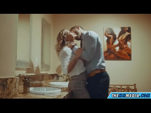 ❤️ Блондинка сени коомдук дааратканада азгырып жатканда Секс видео ky.allo-sex.ru ️❤